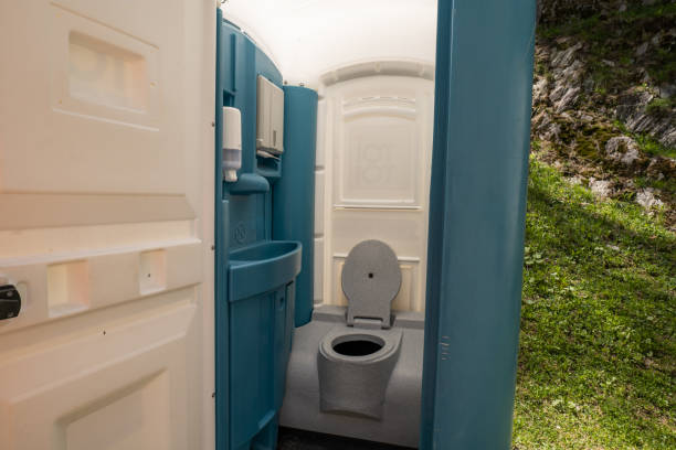 Portable Toilet Options We Offer in North Hobbs, NM